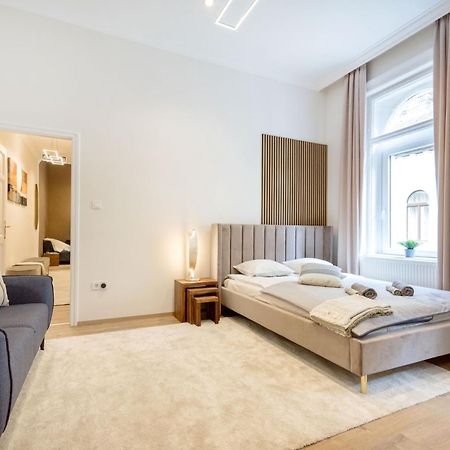 Sleek Downtown Living Apartment Budapest Ngoại thất bức ảnh