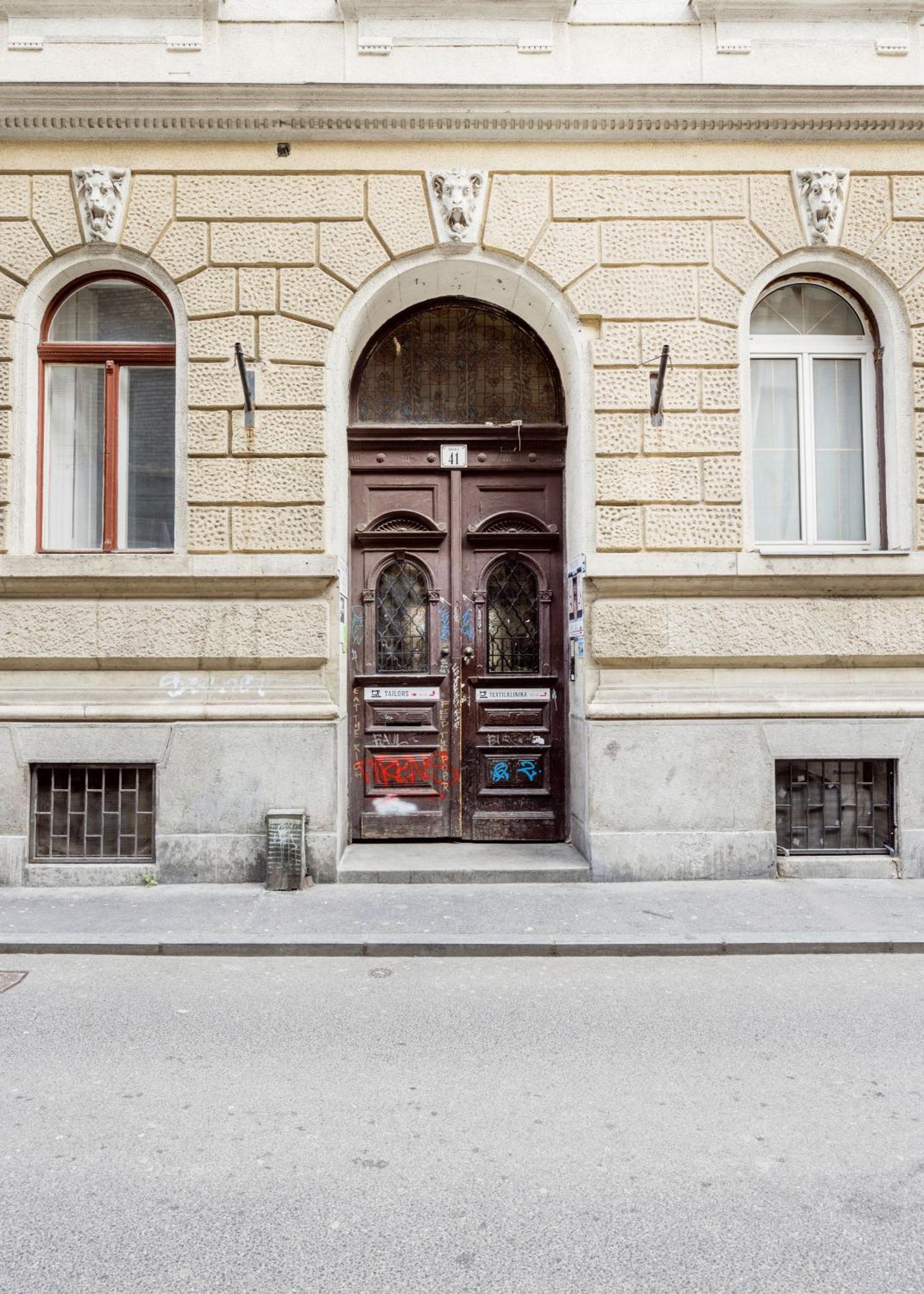Sleek Downtown Living Apartment Budapest Ngoại thất bức ảnh